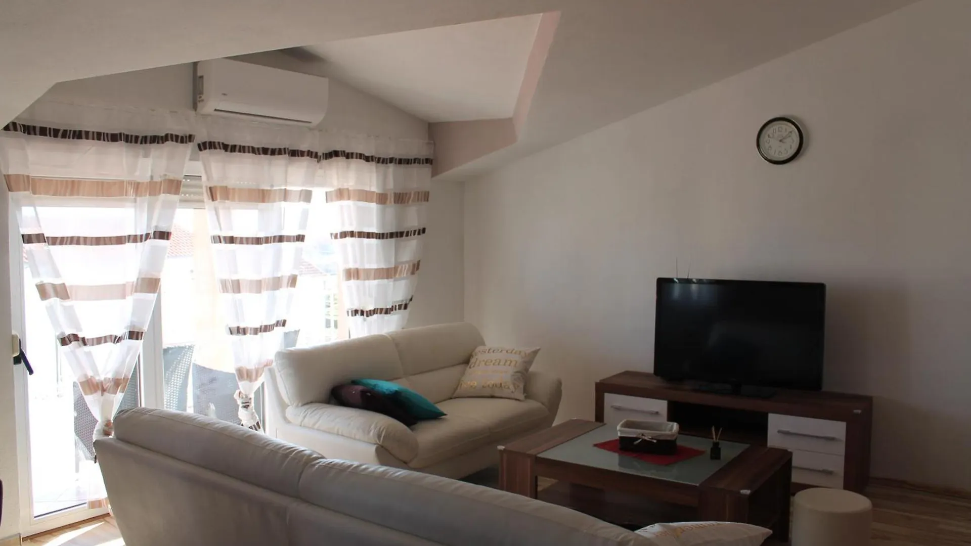Apartment Aurora Kaštela