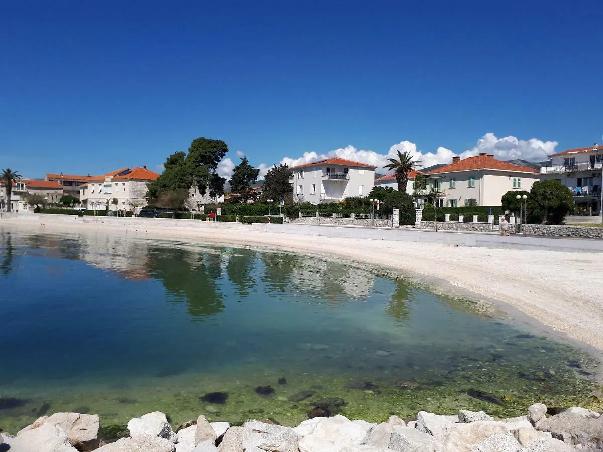 Apartment Aurora Kastela
